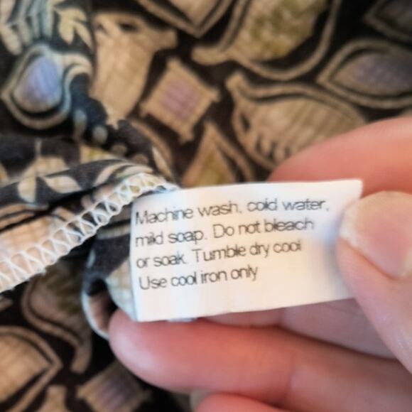 Tori Richard Hawaiian Button Down Shirt Men's Size M Black Tropical Short Sleeve - Picture 10 of 14